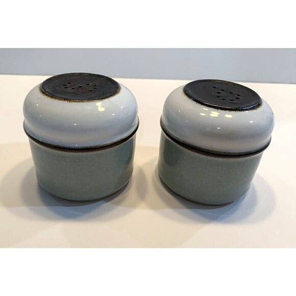 Vintage Denby Romance Salt & Pepper Made In England Blue White Classic Ceramic - Picture 1 of 9